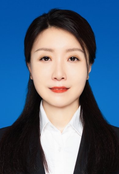 吉...