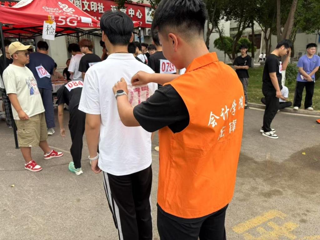 全国样板支部